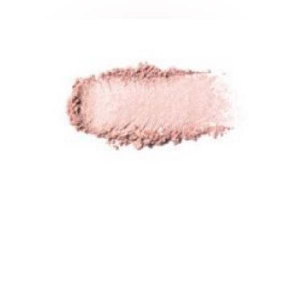 Benefit Velvet eyeshadow Leggy - Picture 5 of 5